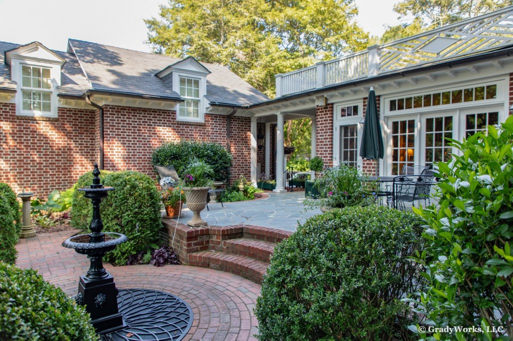 Historic home, residential real estate photography by Bill Grady