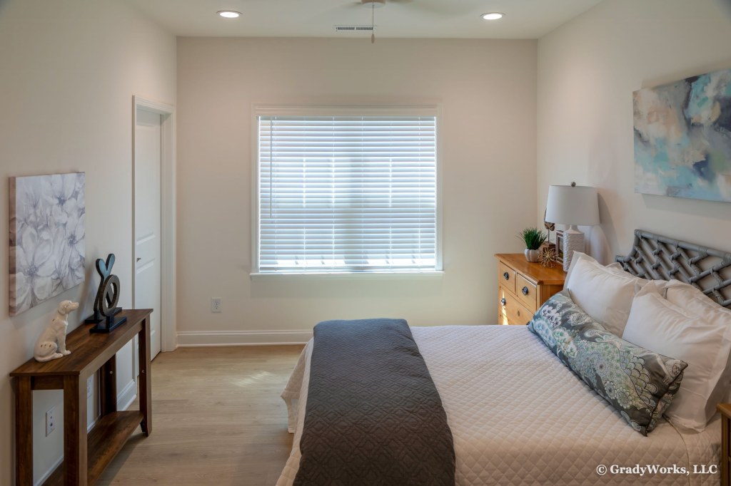 Peachtree Townhomes real estate photography by Bill Grady, GradyWorks LLC